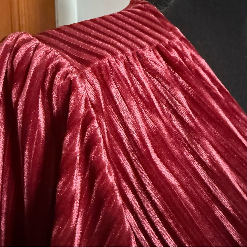 Simplee Raspberry Wrap Dress - Picture 5 of 14